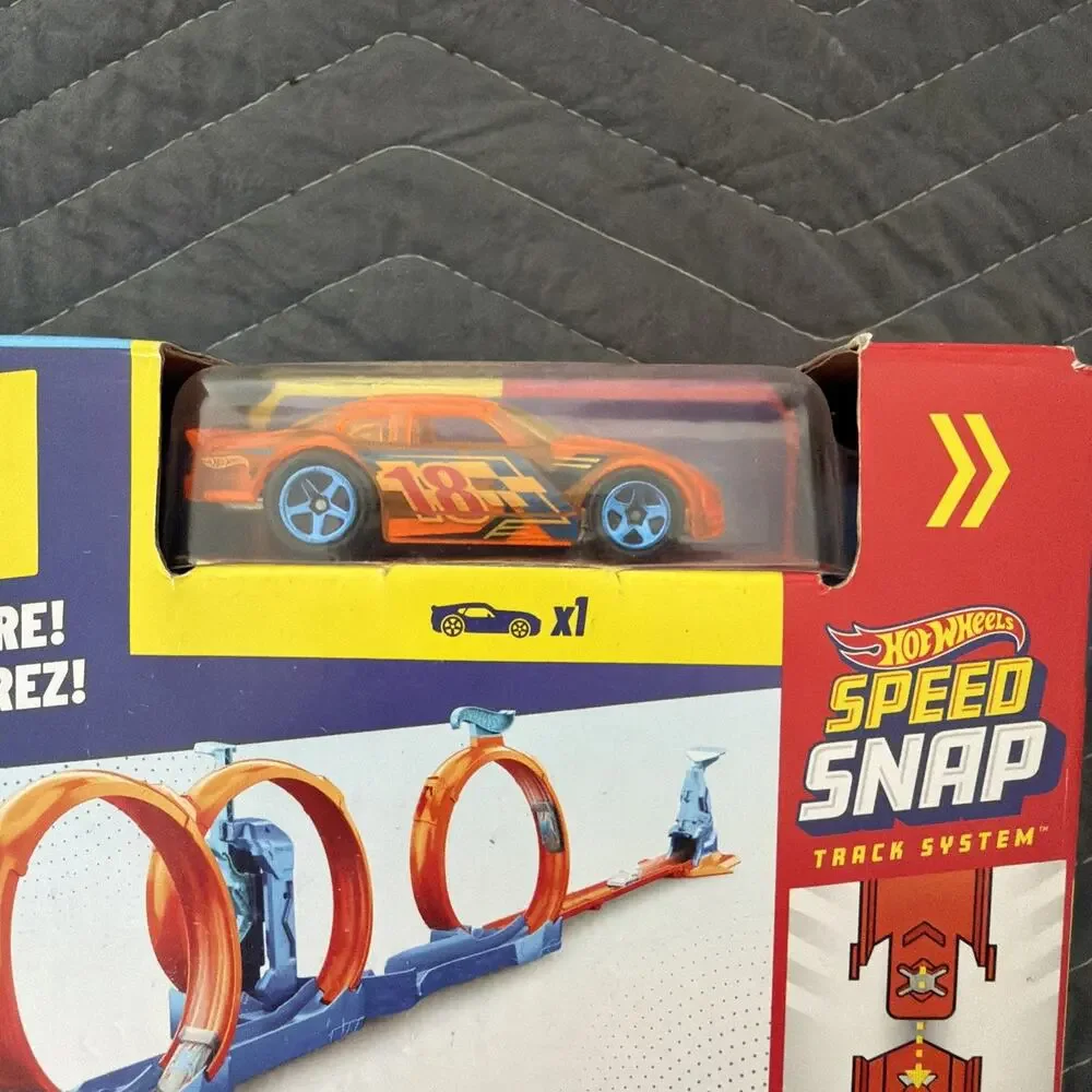 Hot Wheels Track Creator Triple Loop Speed Kit 3-in-1 Mattel NEW SEALED